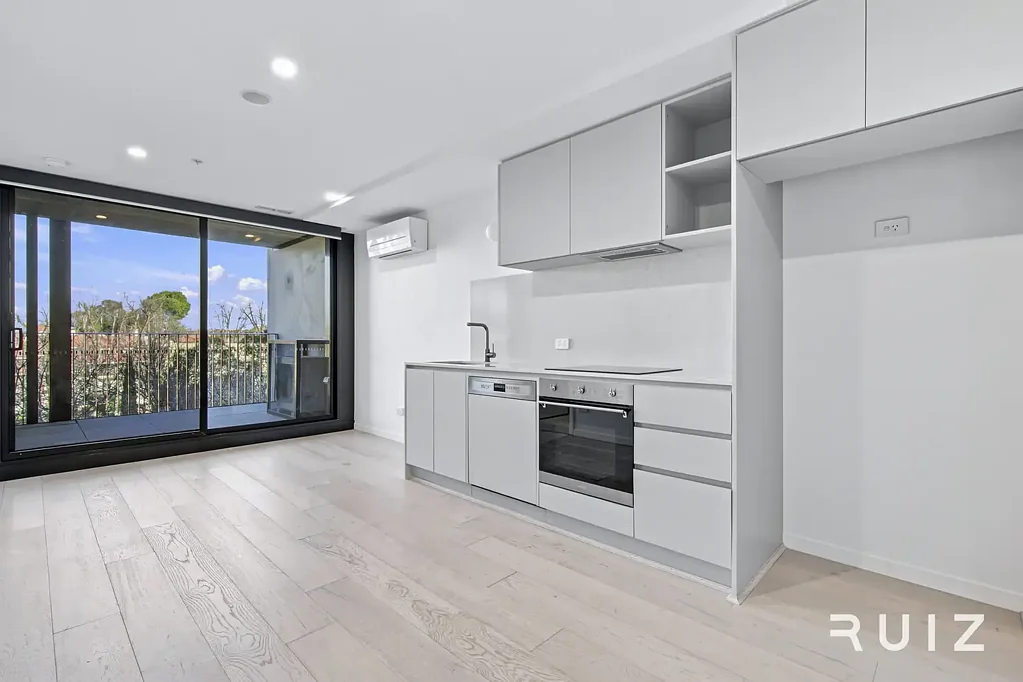 Reid 2कमरा Refined Two-Bedroom Living with Leafy Views Opposite Canberra Centre