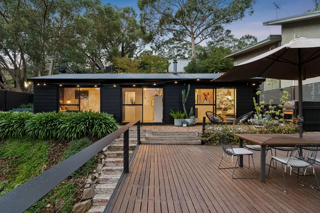 Greenhill 3房  A Hills Hideaway with a Modern Edge, Expansive Outdoor Living and Near-City Convenience
