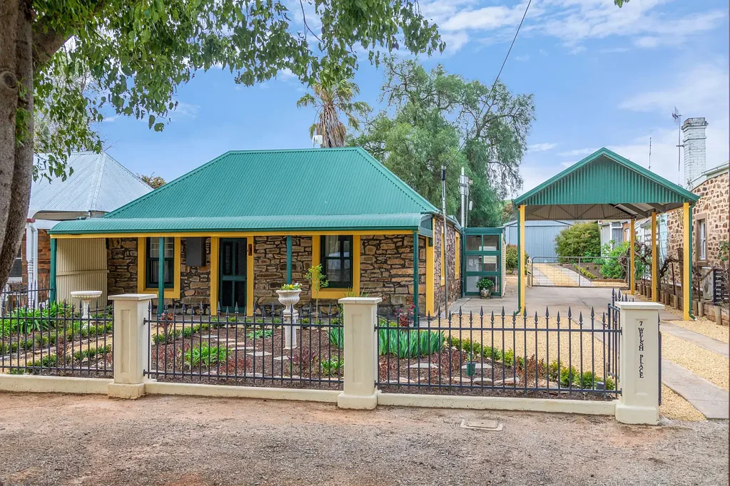 7 Welsh Place, Burra, SA 5417