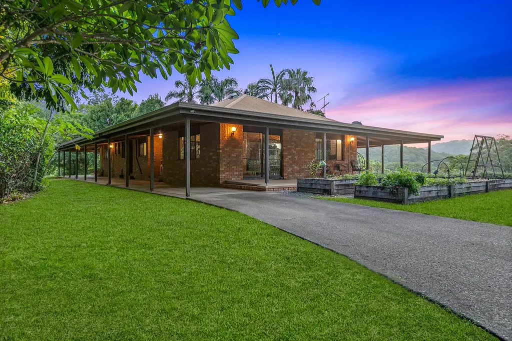 337 Blackall Range Road, West Woombye, QLD 4559