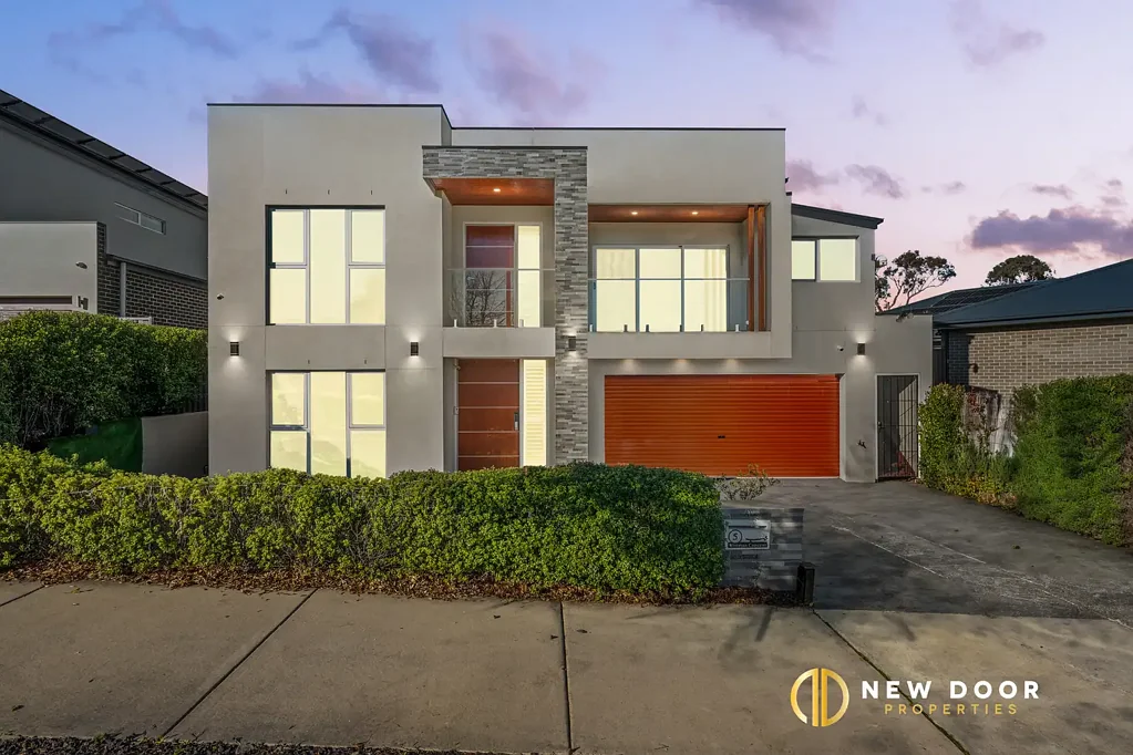 Taylor 5침실 Spacious Double-Storey Family Home!