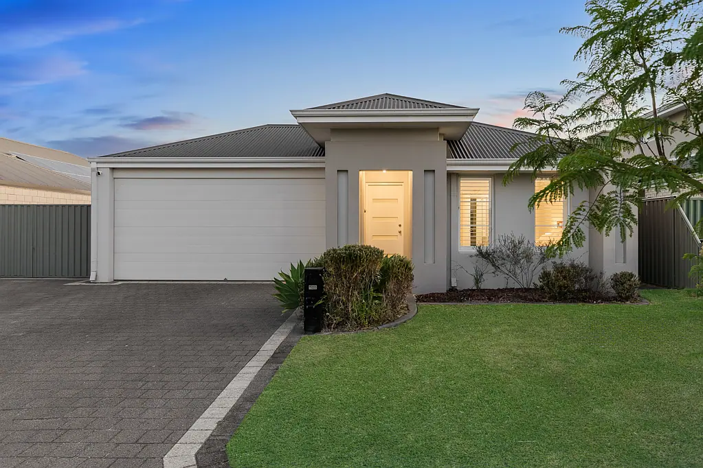 14 Cauthern Grove, Byford, WA 6122