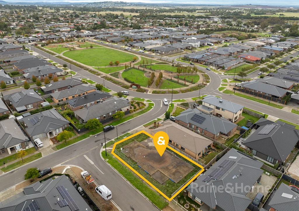 Diggers Rest 475m2 in prime location!!