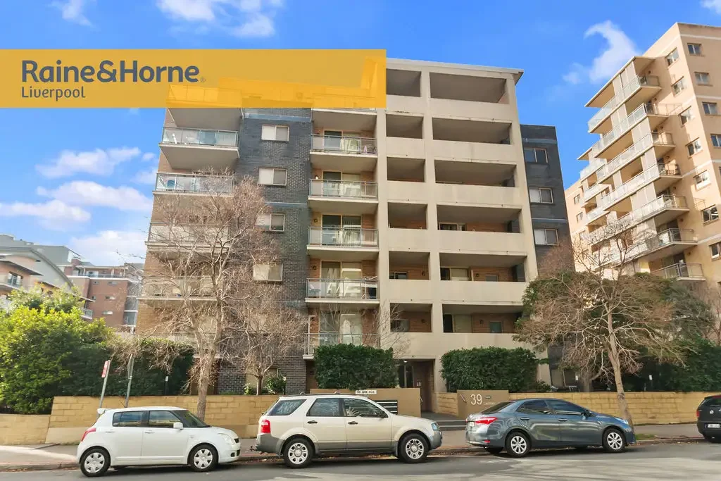 Style, Space, Location & Double Lockup Garage