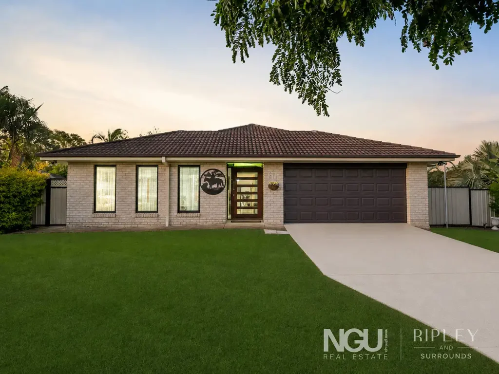 Lowood 4Zimmer The Family Acreage Dream: Metricon Home, Pool, Studio & Huge Usable Yard