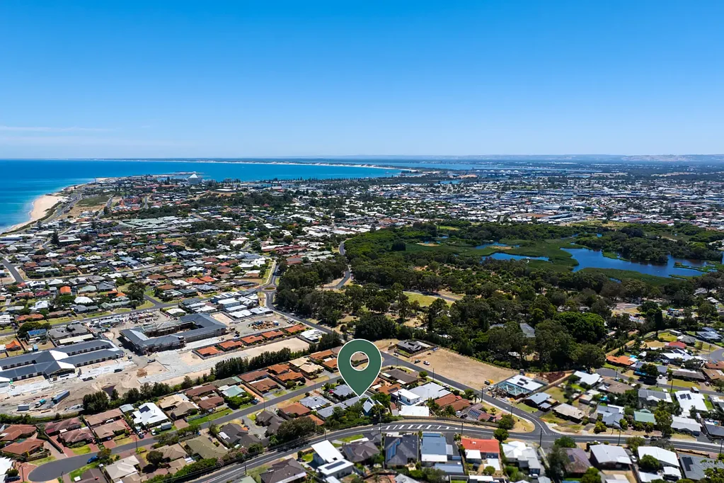 2/21 Seashore Mews, South Bunbury, WA 6230