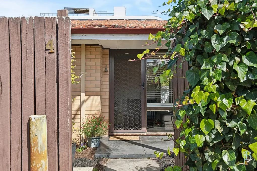4/69 Park Street, Como, WA 6152