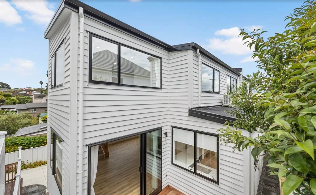 MODERN & SPACIOUS HAURAKI BEAUTY