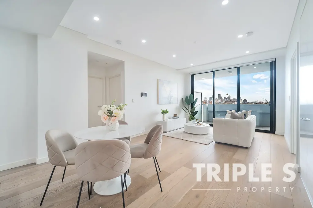Waterloo 3 Bedroom 3 Bedroom + Study with City Views | North Aspect | Unblocking Views