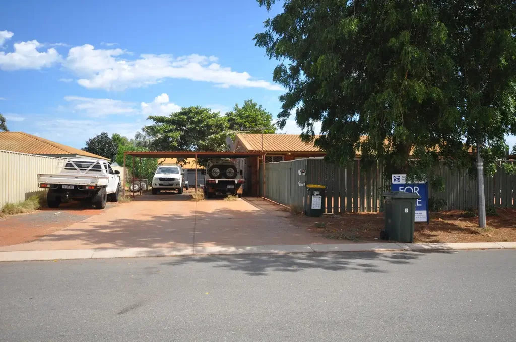 South Hedland 1ਬੈੱਡਰੂਮ SOLID BRICK HOME THAT HAS NO STRATA FEES