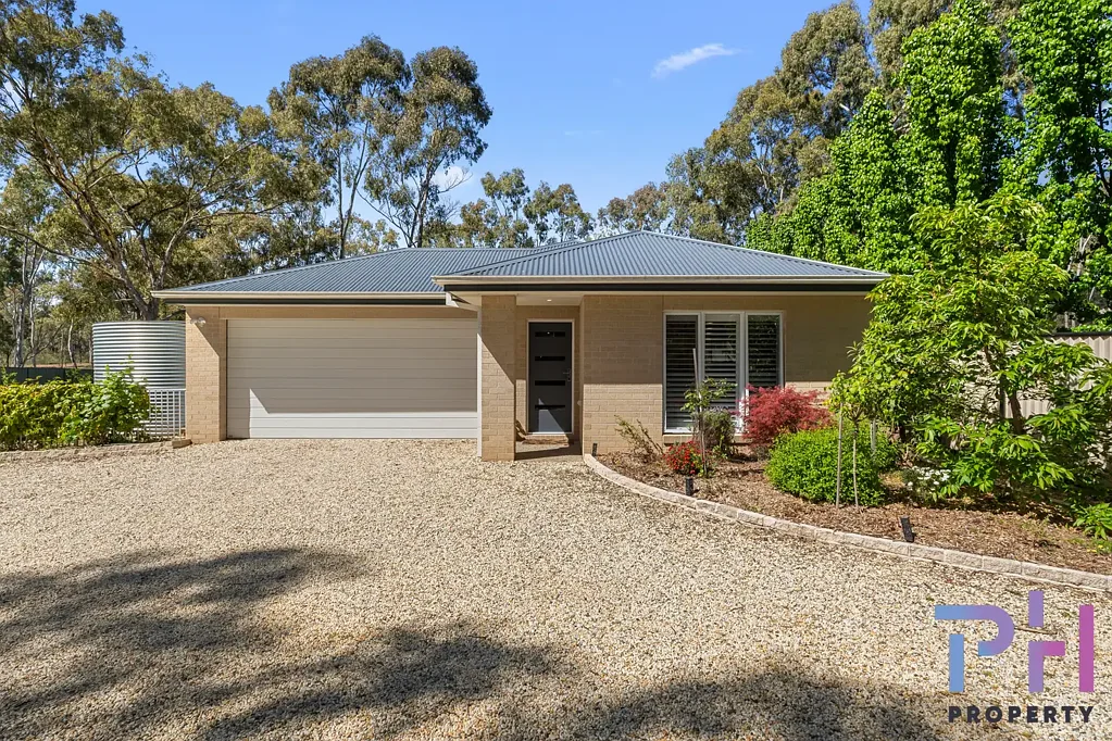 13a Evans Street, California Gully, VIC 3556