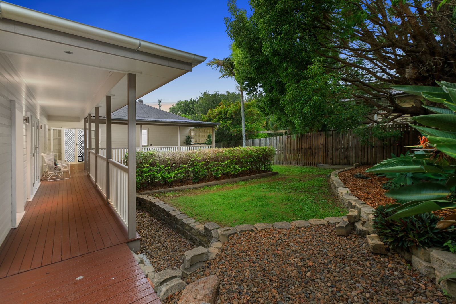 37 CAVILLON ST, HOLLAND PARK QLD 4121, 0 rūma, 0 rūma horoi, House