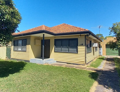 15 Farnsworth Street, Sunshine, Western Melbourne, 2 ਕਮਰੇ, 1 ਬਾਥਰੂਮ, House