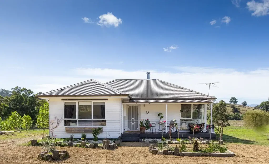 Yarra Glen 3 Bedroom A Country Lifestyle close to the City
