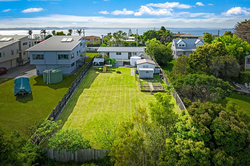 1373 Whangaparaoa Road, Army Bay, Rodney, Auckland