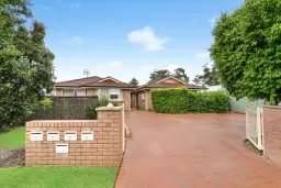 2/13 Hume Boulevard, Killarney Vale