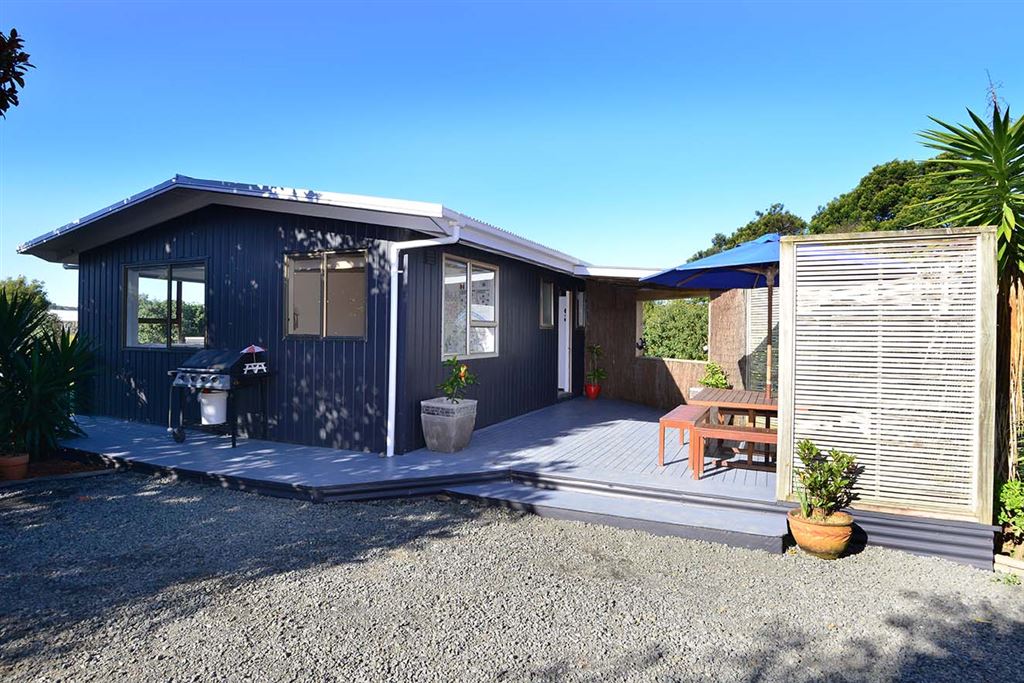 22 Everard Avenue, Army Bay, Auckland - Rodney, 2 Bedrooms, 1 Bathrooms