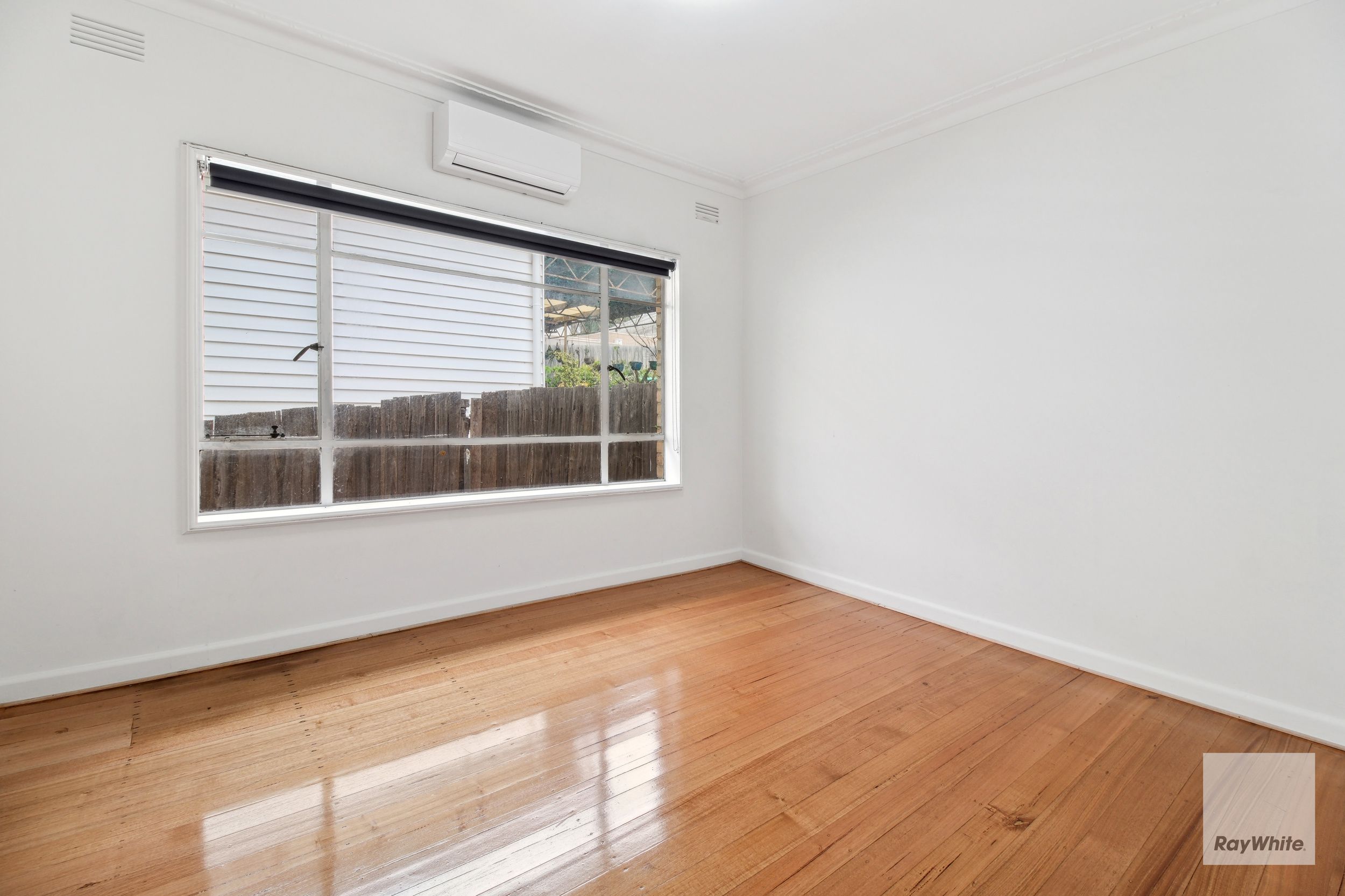 19 ESMALE ST, STRATHMORE VIC 3041, 0 Schlafzimmer, 0 Badezimmer, House