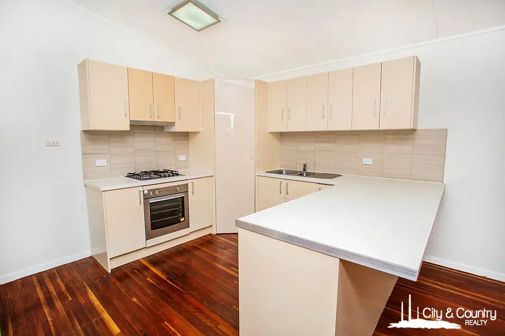 39 Milne Bay Road, Mount Isa, QLD 4825
