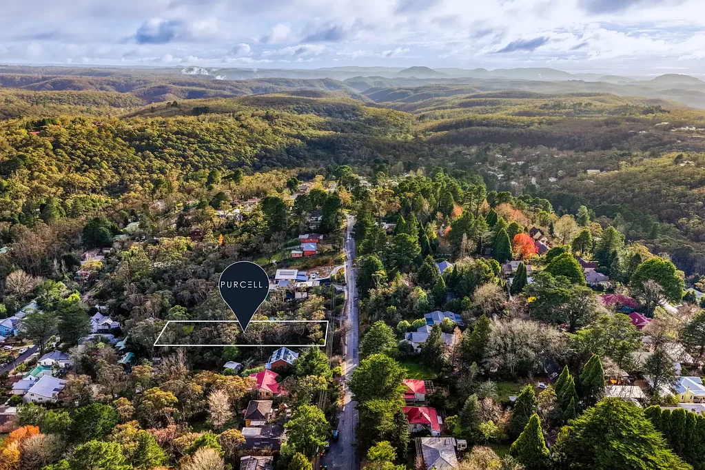 Leura Generous Vacant Parcel with Bushland Views – Walk to Leura Mall