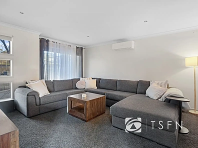 60 Queen Street, Kangaroo Flat, VIC 3555, 4房, 2浴, House