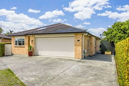 11C Lillian Place, Orewa
