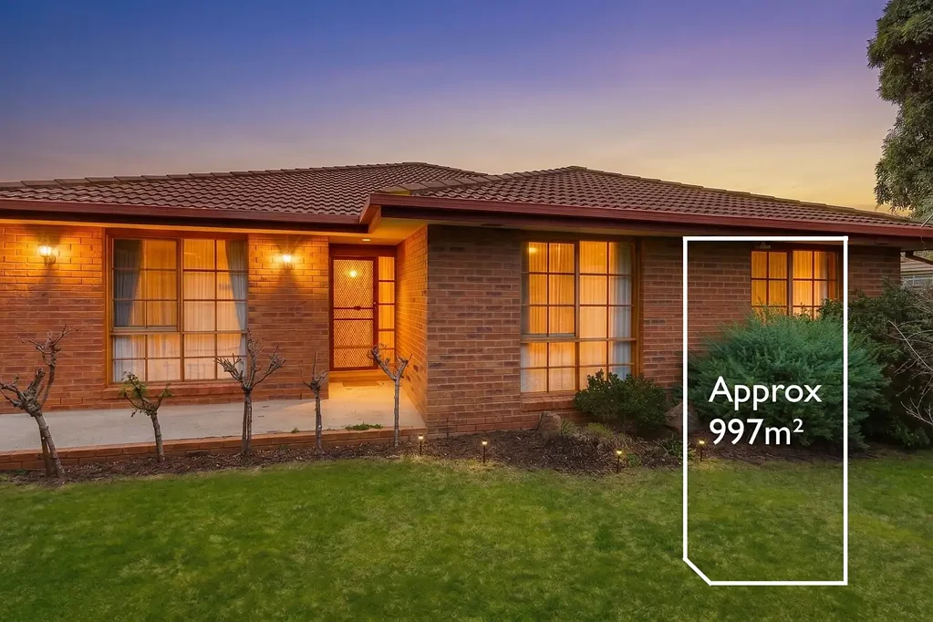 Sydenham 4房 Sydenham社区 997sqm阔地 四卧双卫 双车库 多功能空间 潜力无限 Rare 997sqm Court Block – Family Living with Future Potential (STCA)
