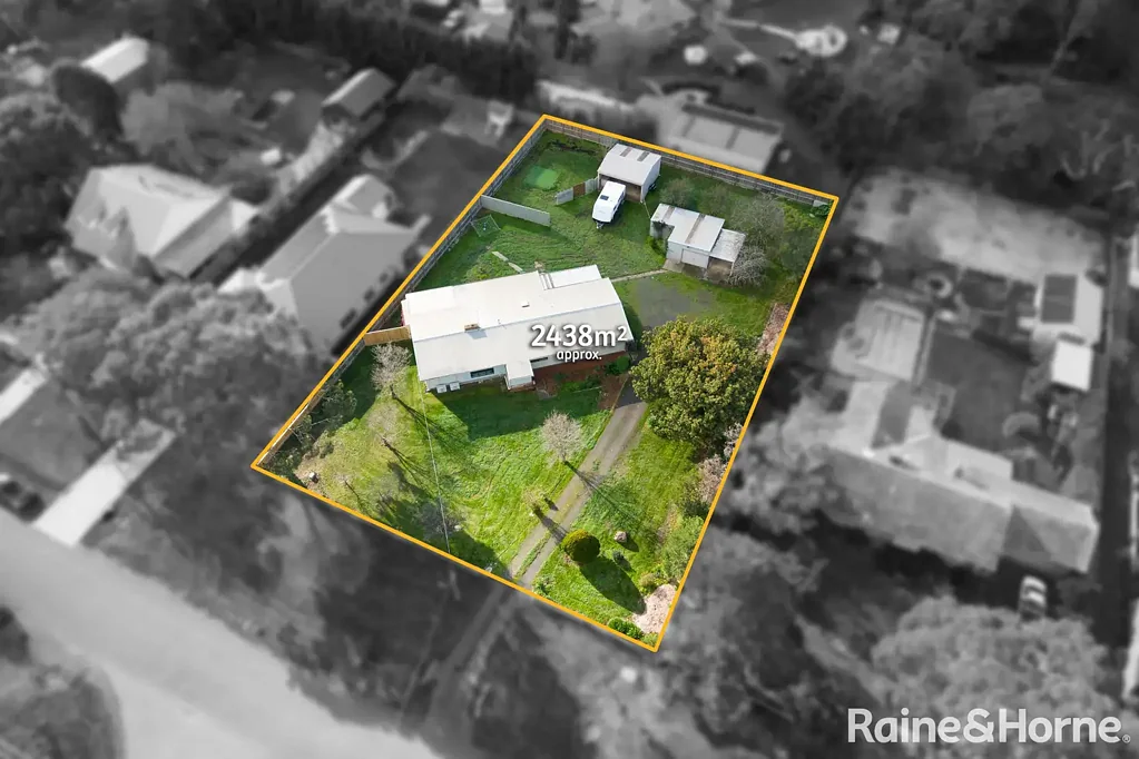 Riddells Creek 4房  Live Large on 2438m2 (Approx.) in Top Location