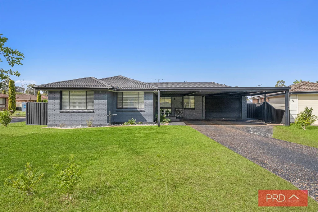 56 Mississippi Crescent, Kearns, NSW 2558