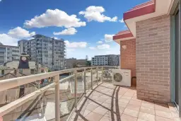 3A01/767 Anzac Parade, Maroubra