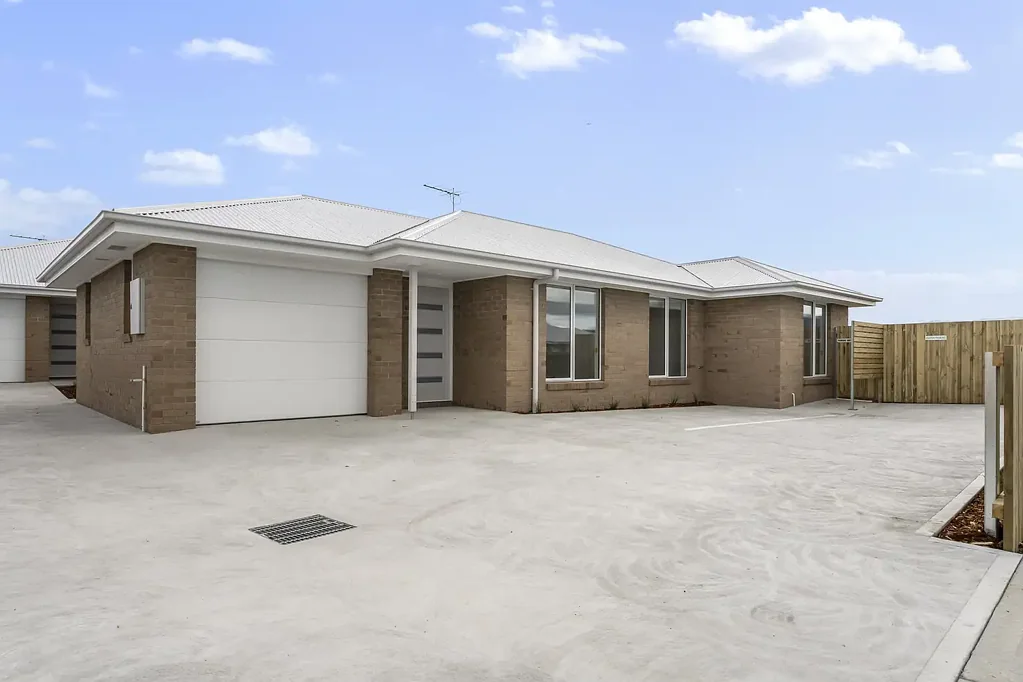 Brighton 3Zimmer Brand new, thoughtfully designed, light filled living and everyday convenience