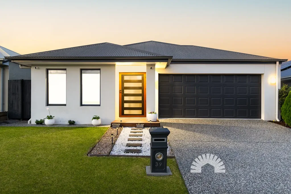 Burpengary East 4બેડરૂમ Outstanding Street Appeal in a Quiet, Family-Friendly Setting