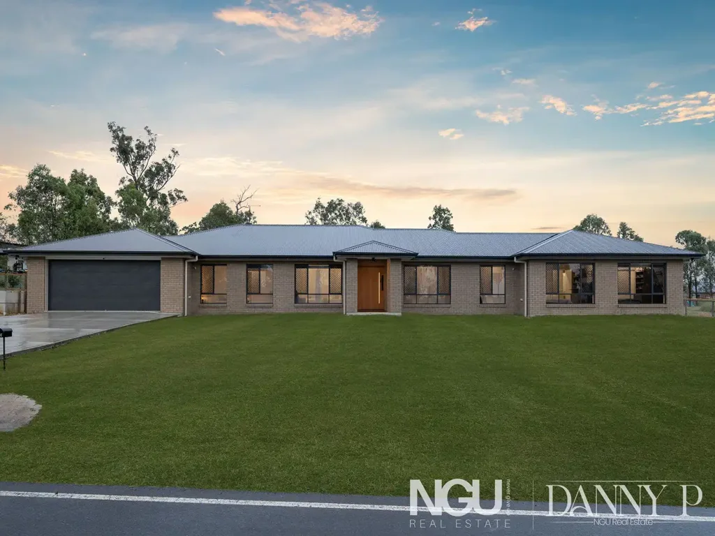 24 Poinciana Avenue, Rifle Range, QLD 4311