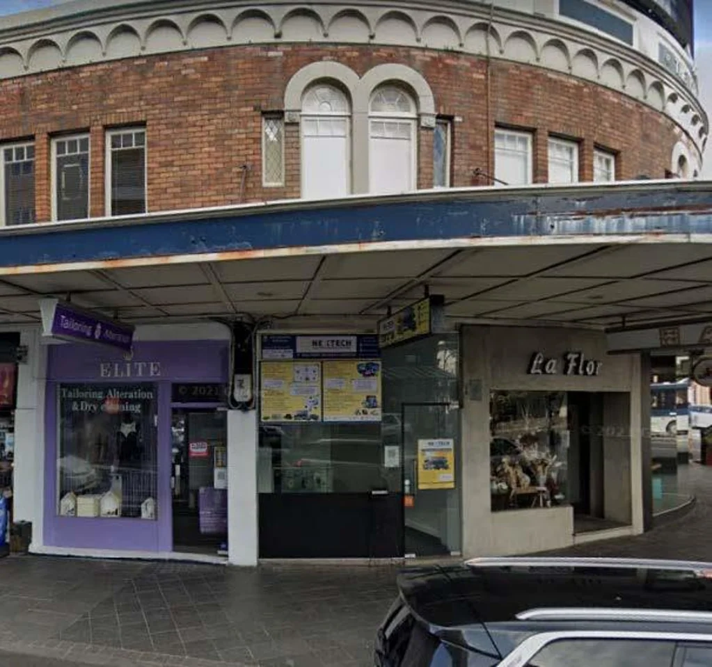 Newmarket Entry Level, High Profile Newmarket Retail