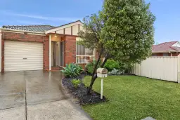 8 Shields Court, Sydenham