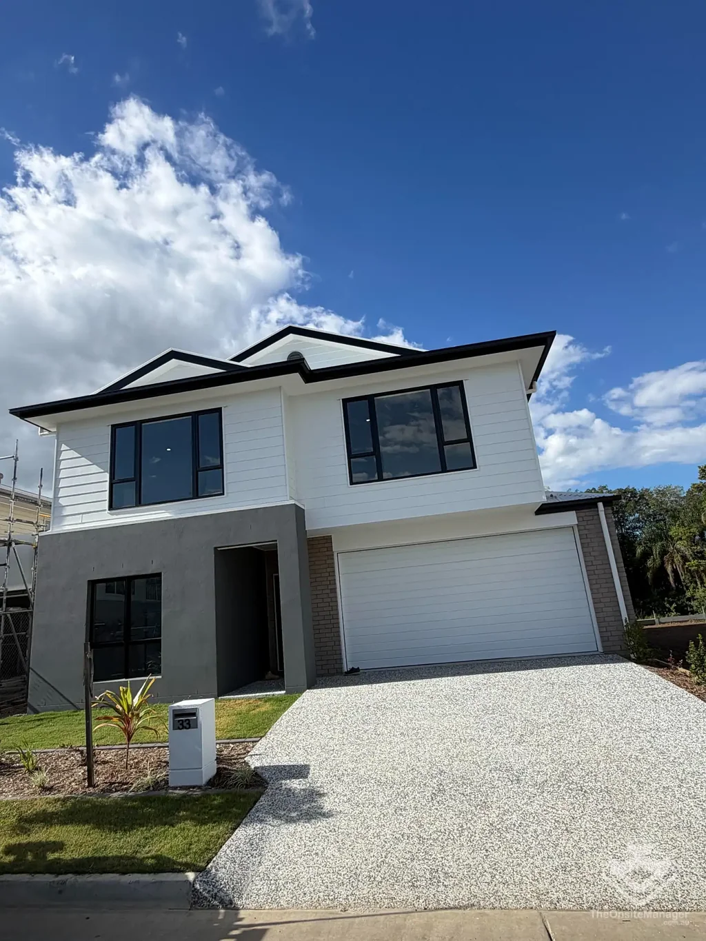 This beautiful brand-new residence is ready to be rented.