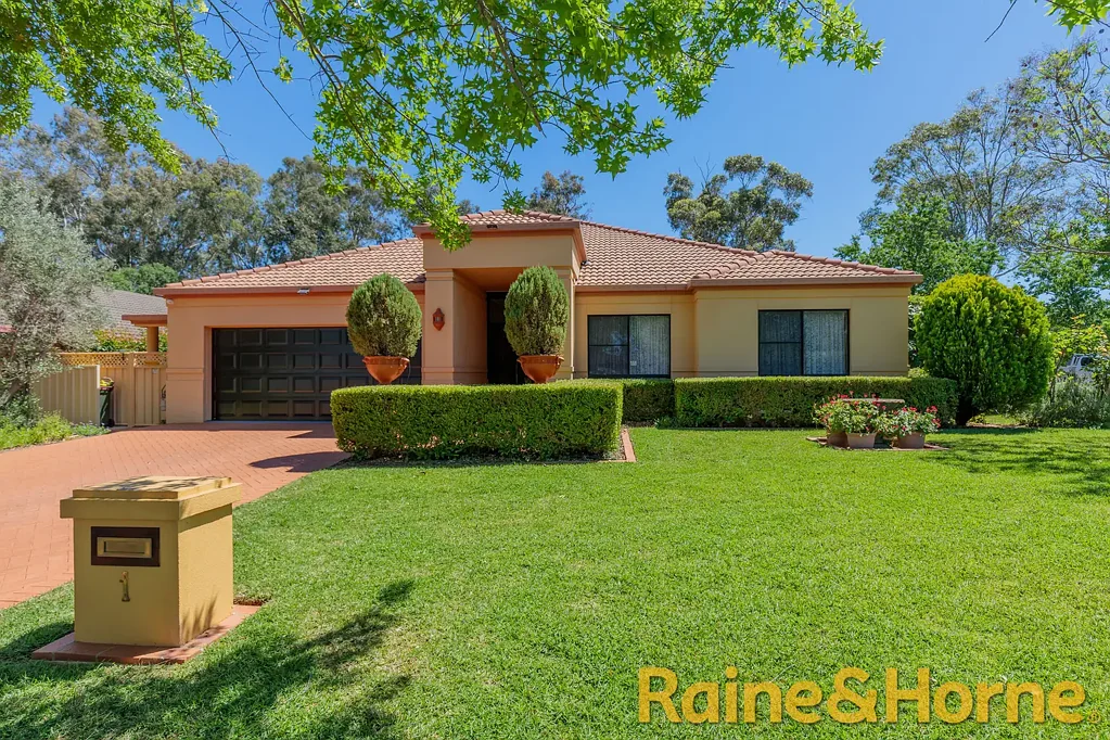 1 Huntingdale Close, Dubbo, NSW 2830