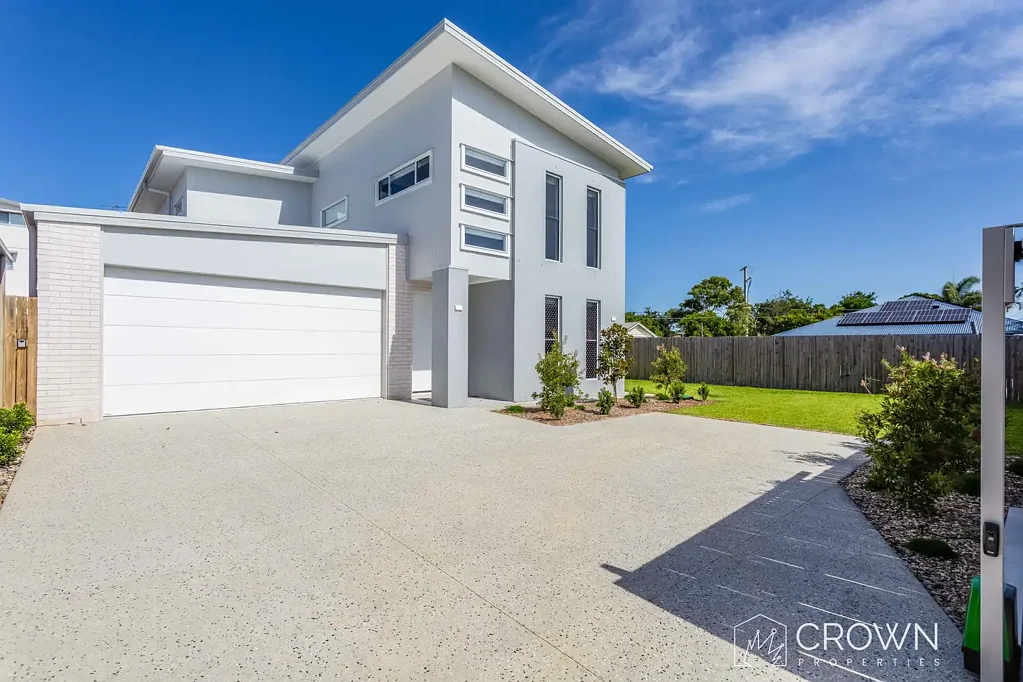 16 Robert Street, Clontarf, QLD 4019