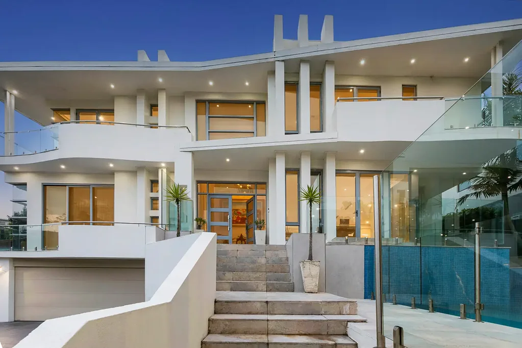 Glenhaven 5ਬੈੱਡਰੂਮ Opulent family living with panoramic views