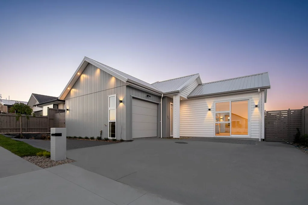 Milldale 5Kwarto A Must-See Home with Granny Potential