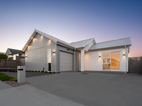 Milldale 5房  A Must-See Home with Granny Potential