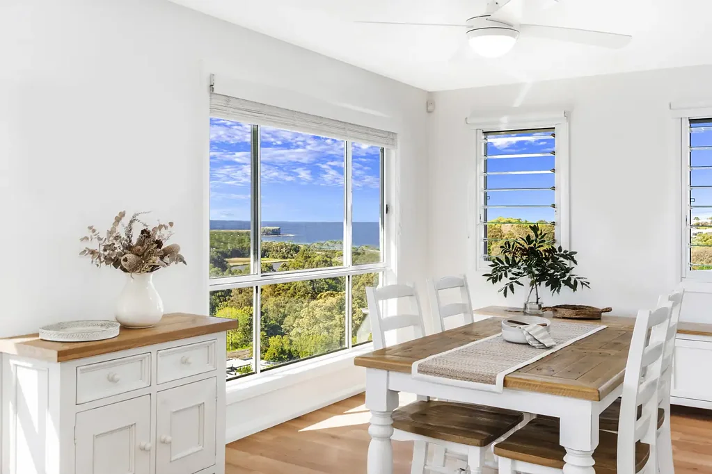Kiama 4બેડરૂમ North facing , ocean and valley views!