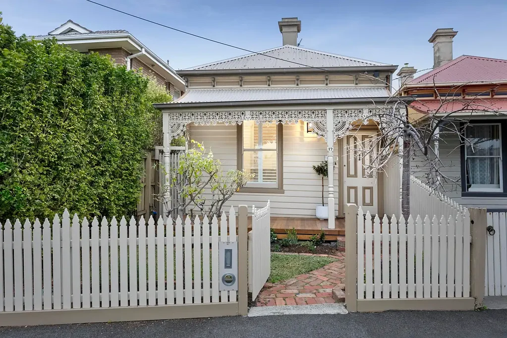 17 Dover Road, Williamstown, VIC 3016