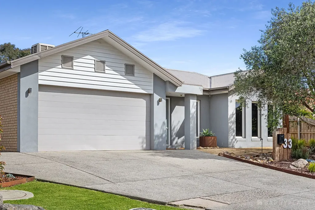 33 Amberley Drive, Mount Martha, VIC 3934