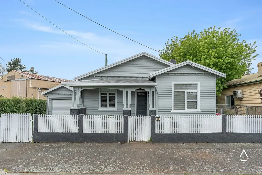3 bedroom home in the heart of Invermay