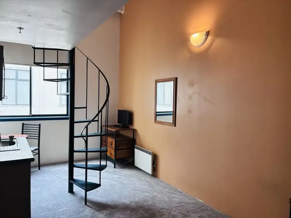 Student Accommodation | Brand-New Carpet, Furnished & Unbeatable Location!