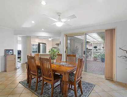 66 Mayfield Circuit, Albion Park, NSW 2527, 4部屋, 2バスルーム, House