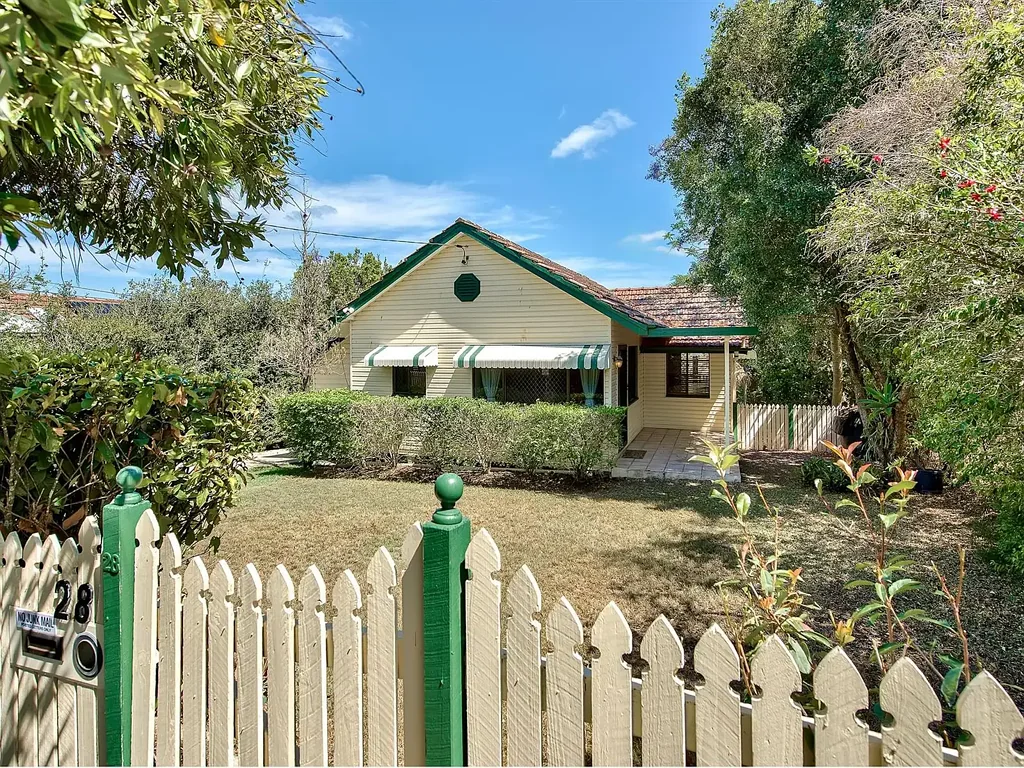 28 Nettleton Cres, Moorooka, QLD 4105