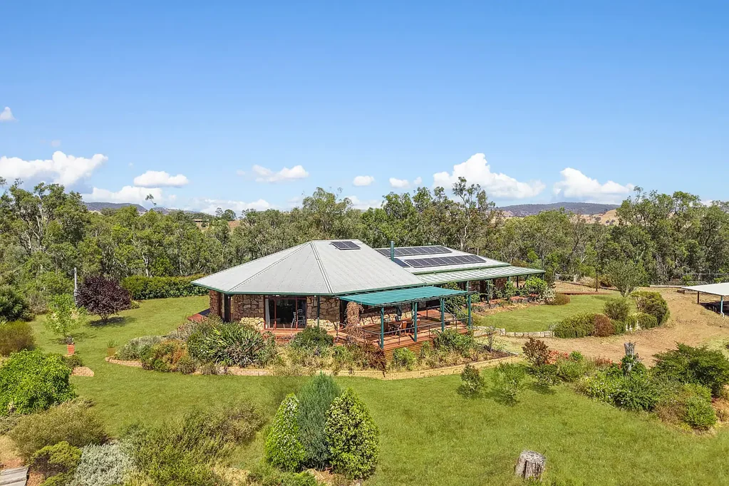 Mudgee Secluded family home set on 25 acres