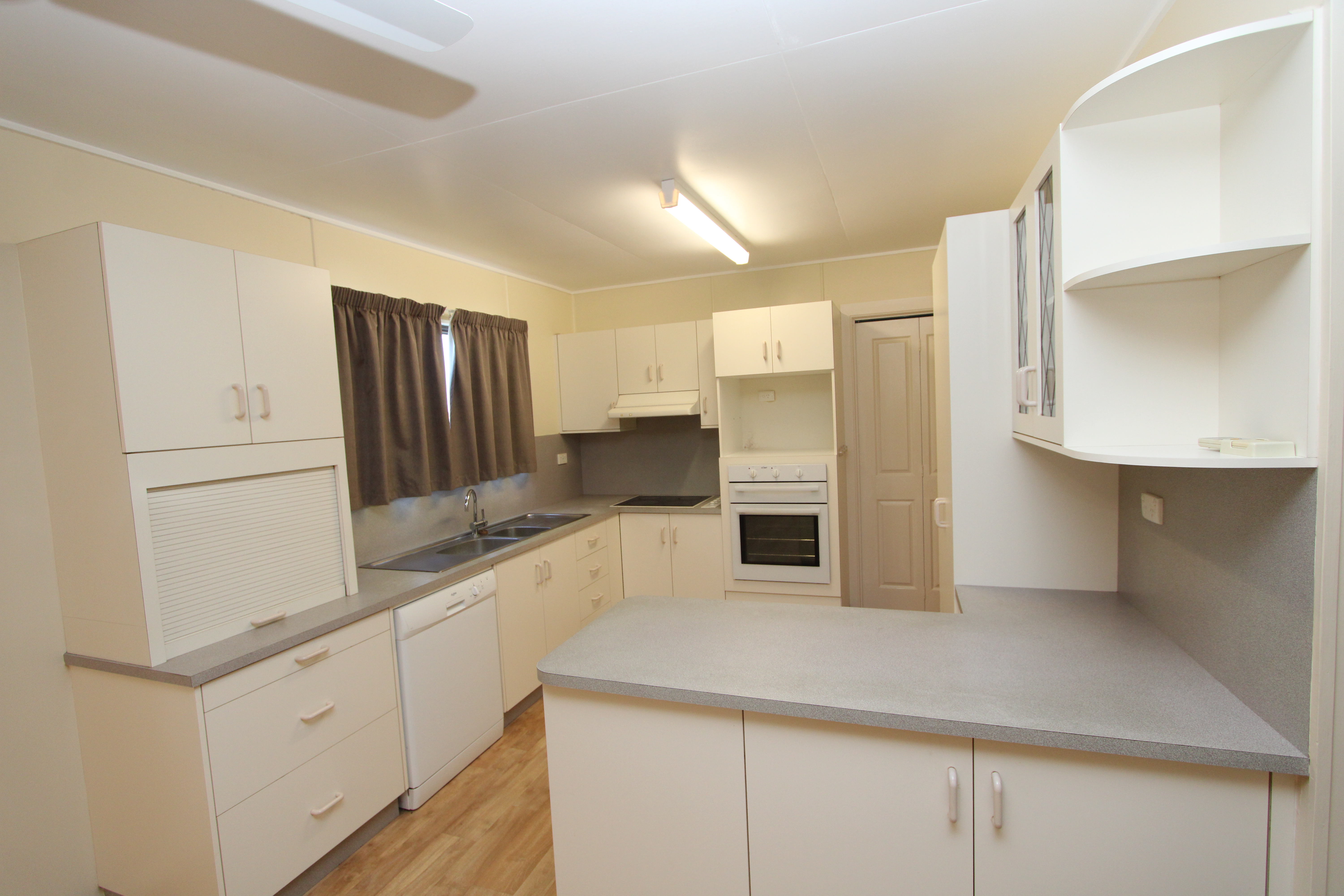 20 ANDERSEN ST, AYR QLD 4807, 0部屋, 0バスルーム, House